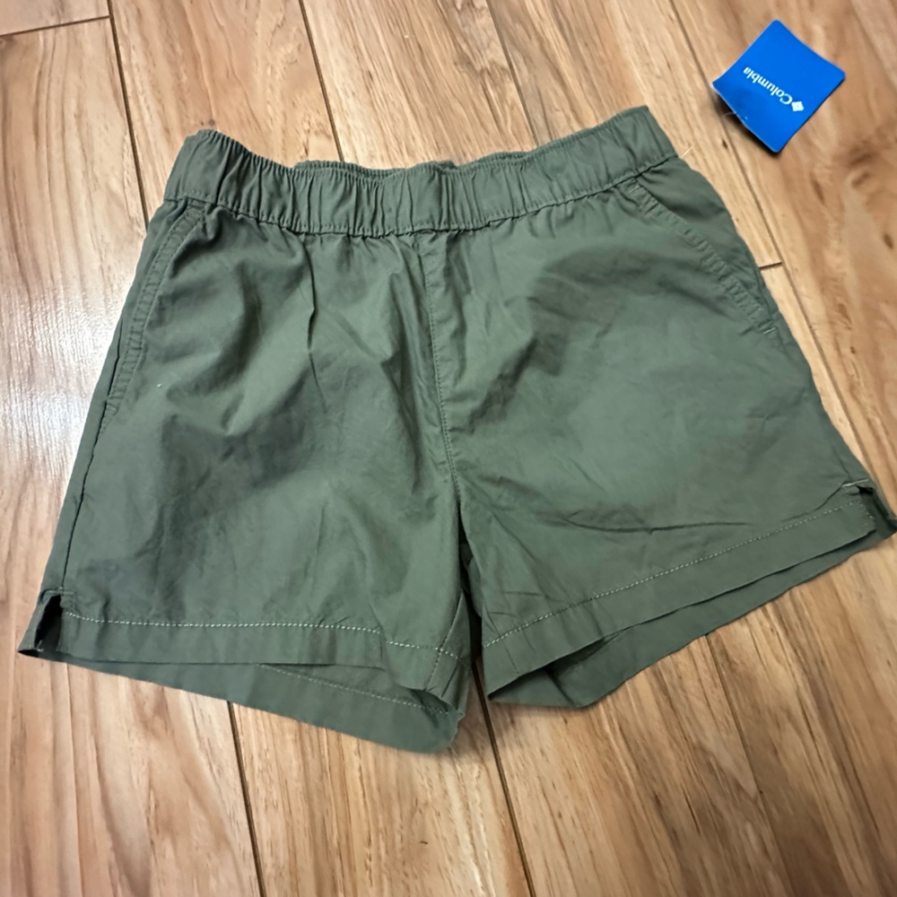 Columbia Green Shorts Relaxed Fit Elastic Waist